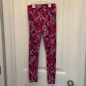 Luloroe leggings. Rose pattern. One Size.